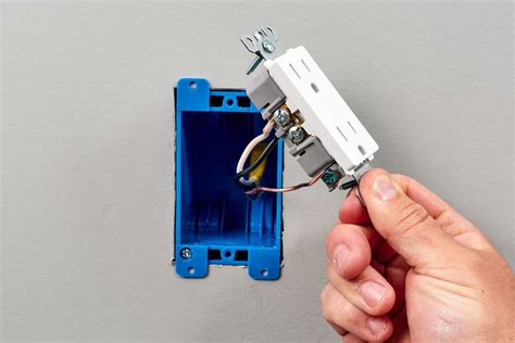 how much wire should hang out of an electrical box|receptacle box wiring requirements.